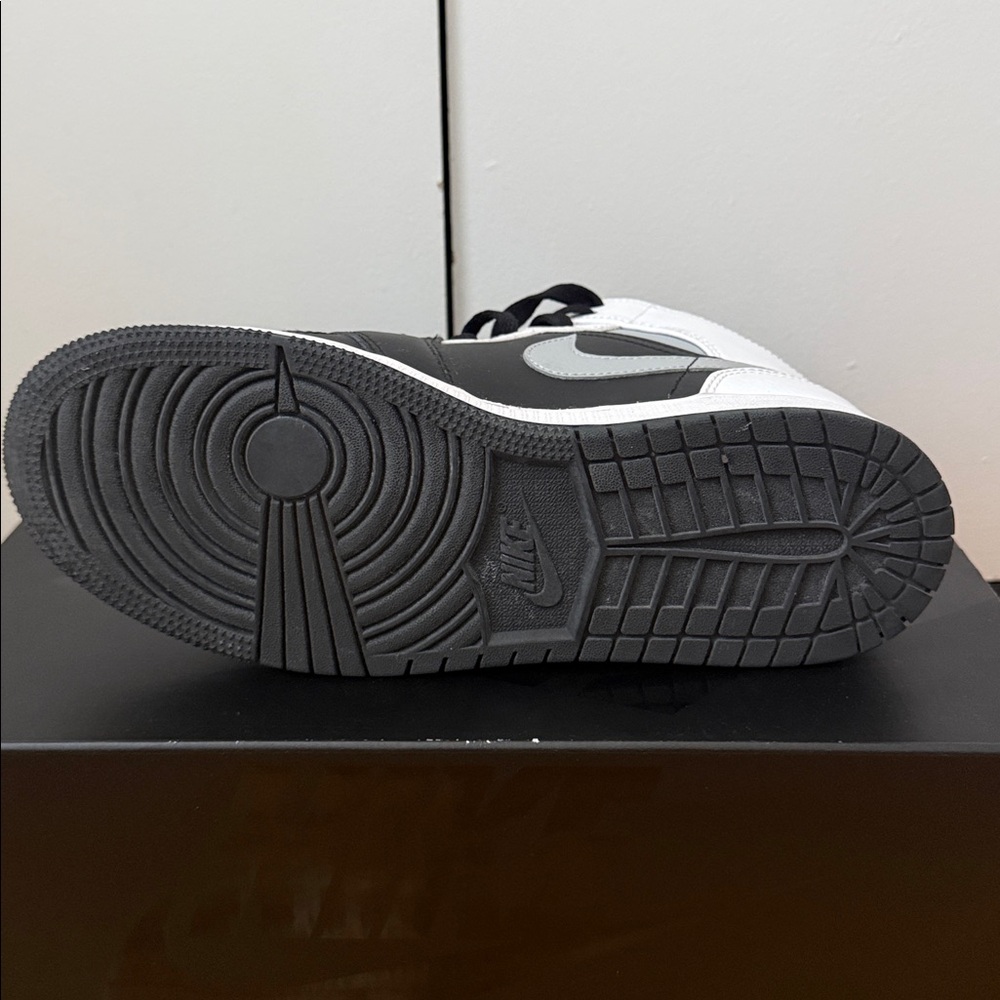 Nike Air JordanBlack White Low-Top Sneakers | Youth | Women’s - Picture 4 of 8